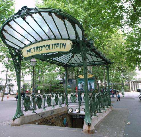 The Parisian transportation guide