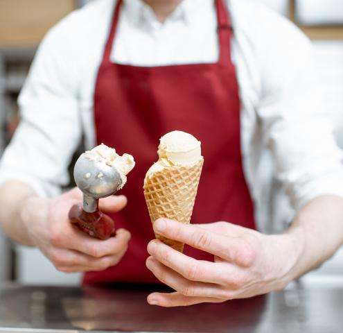 Savour an ice cream in the 6th arrondissement